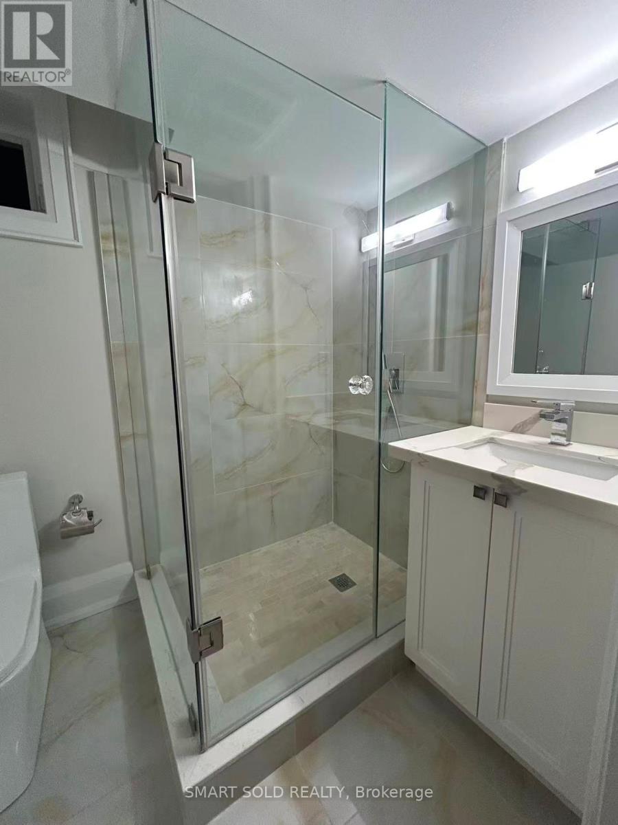 398 Bent Crescent, Richmond Hill, Ontario  L4C 1C3 - Photo 15 - N12986210