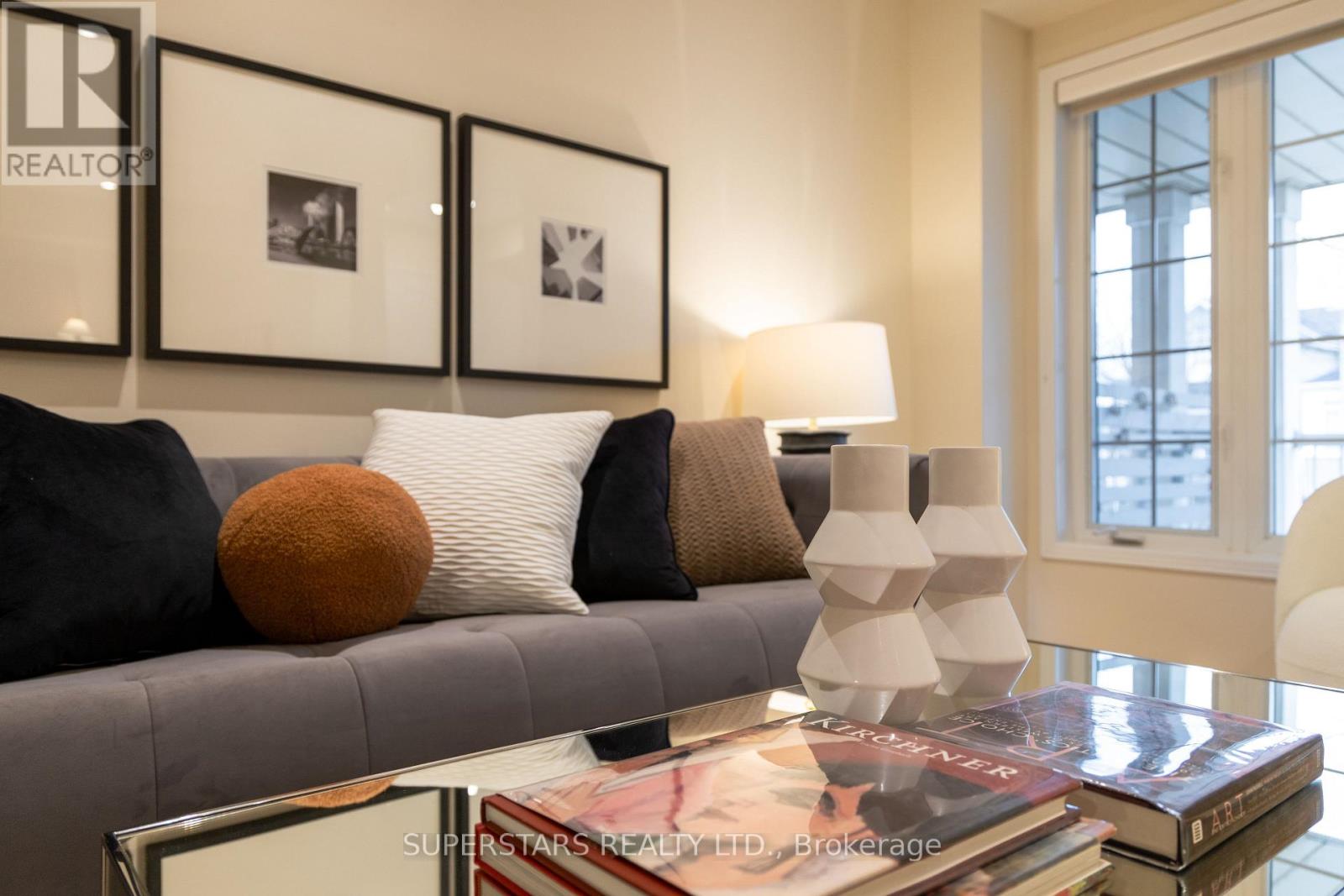 329 Bur Oak Avenue, Markham, Ontario  L6C 2V3 - Photo 10 - N12986240