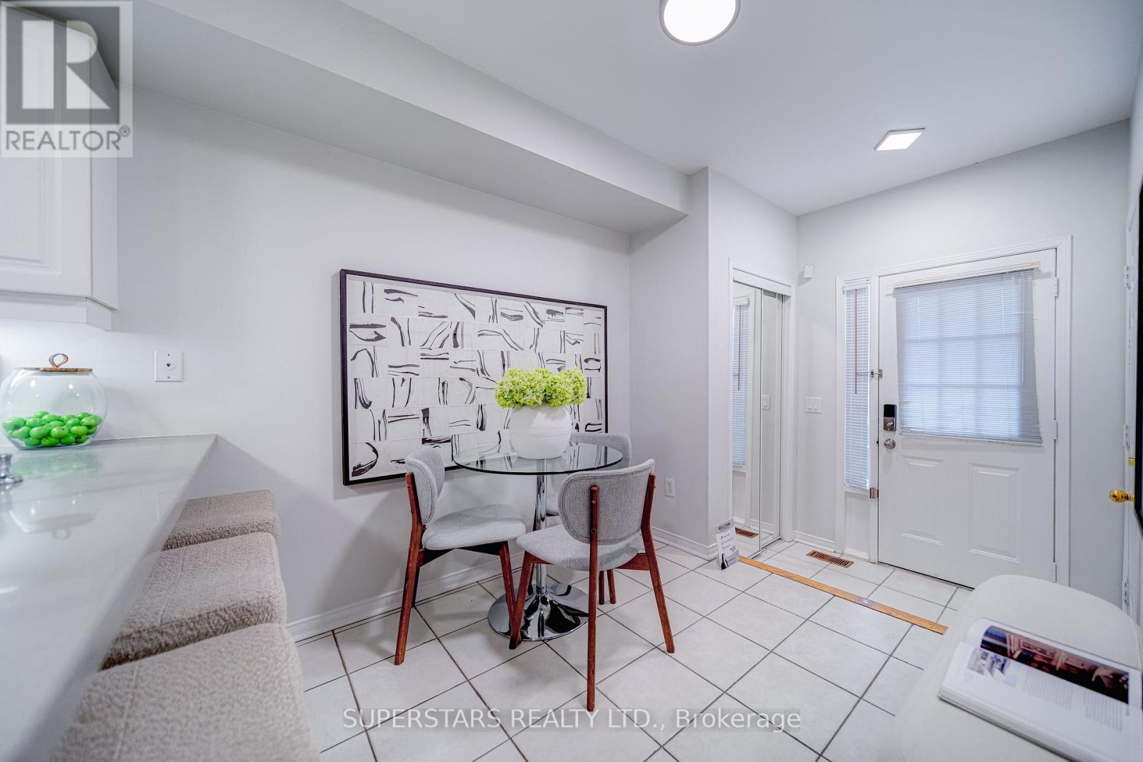 329 Bur Oak Avenue, Markham, Ontario  L6C 2V3 - Photo 17 - N12986240