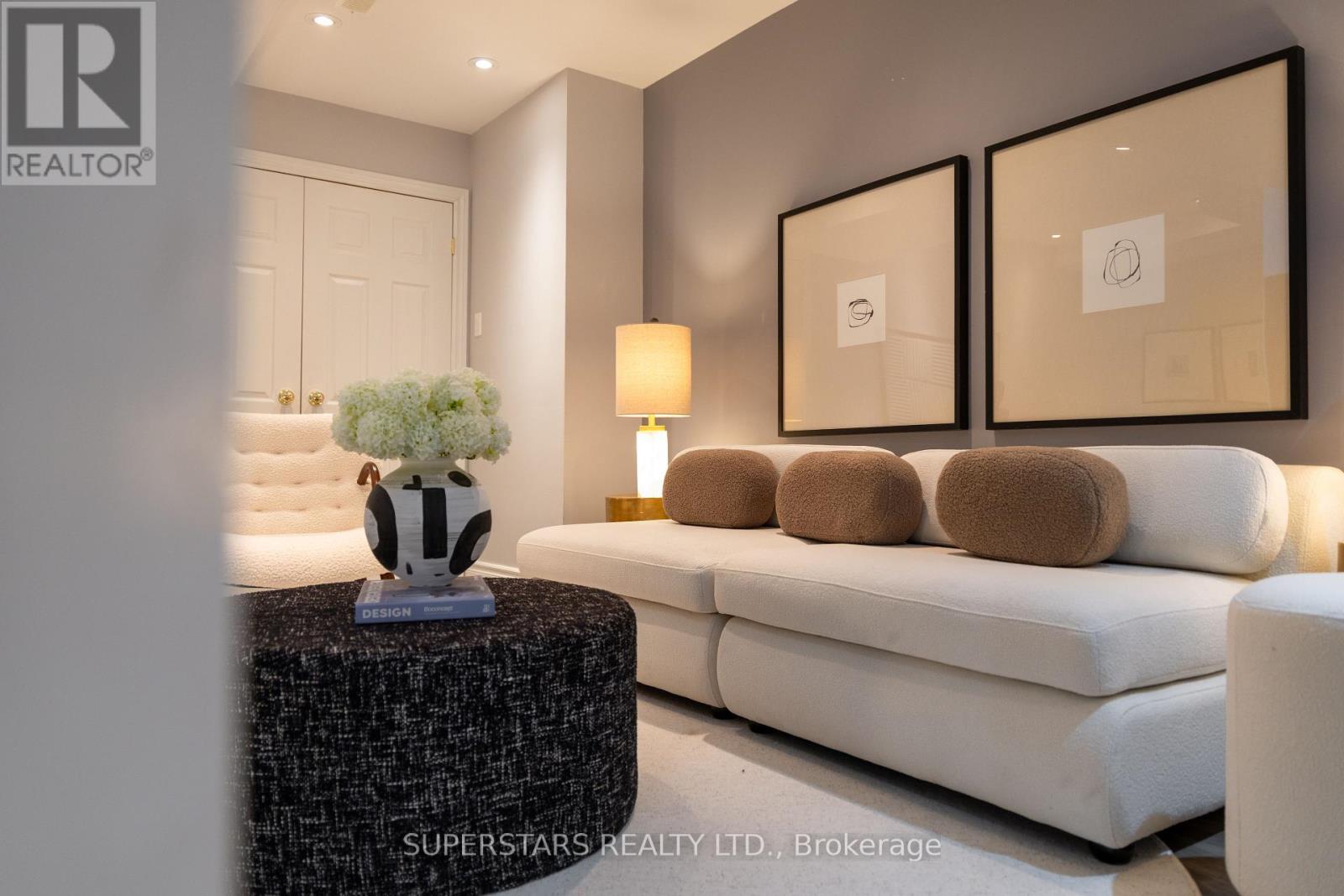 329 Bur Oak Avenue, Markham, Ontario  L6C 2V3 - Photo 35 - N12986240