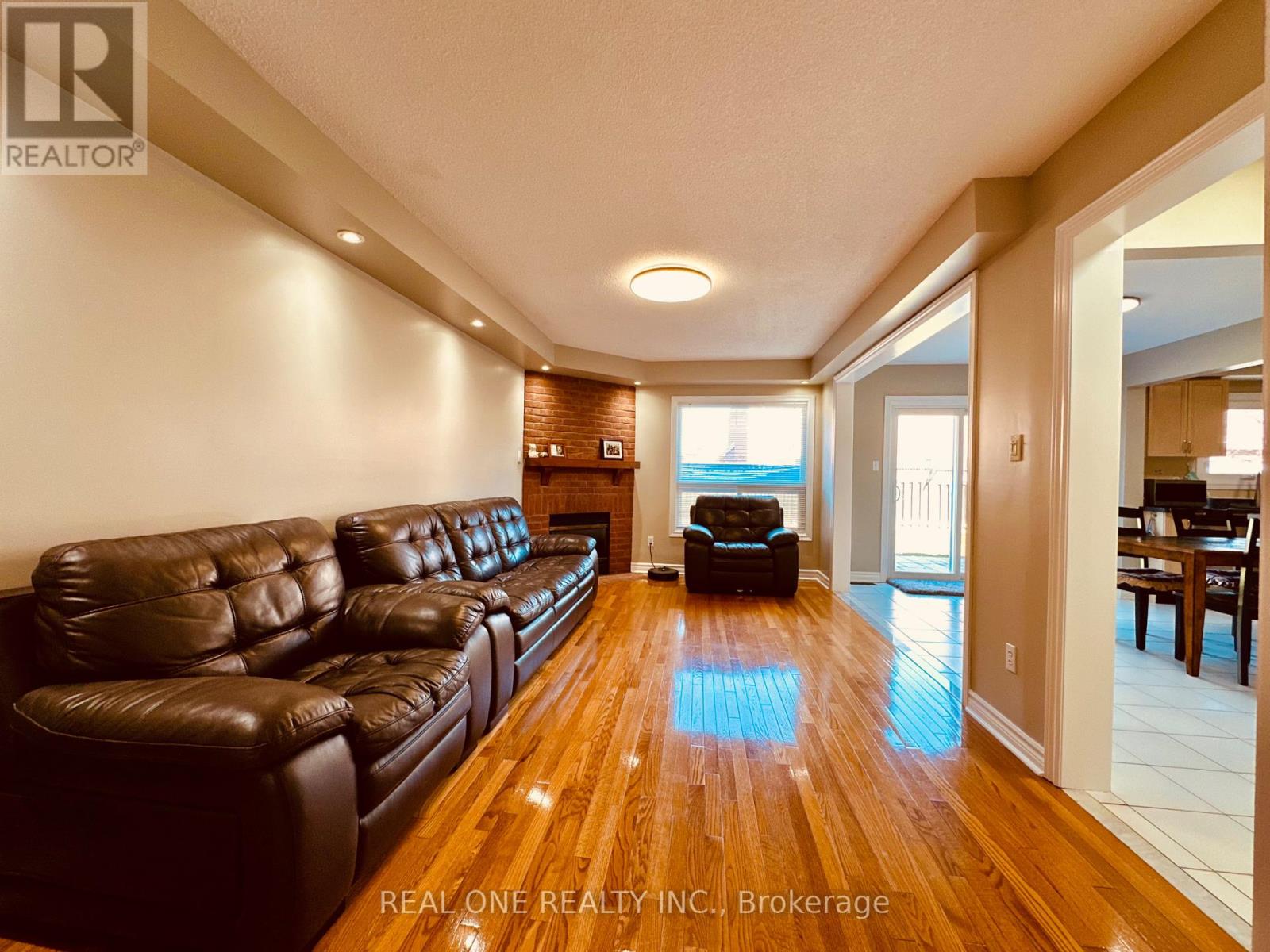 81 Bilbermar Drive, Richmond Hill, Ontario  L4S 1B9 - Photo 7 - N12986244