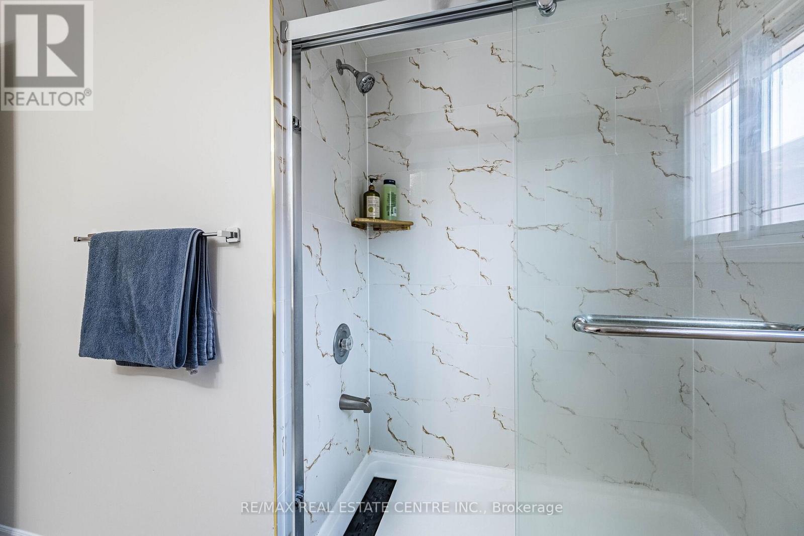 4 Howell Street, Brampton, Ontario  L6Y 3J6 - Photo 33 - W12986218