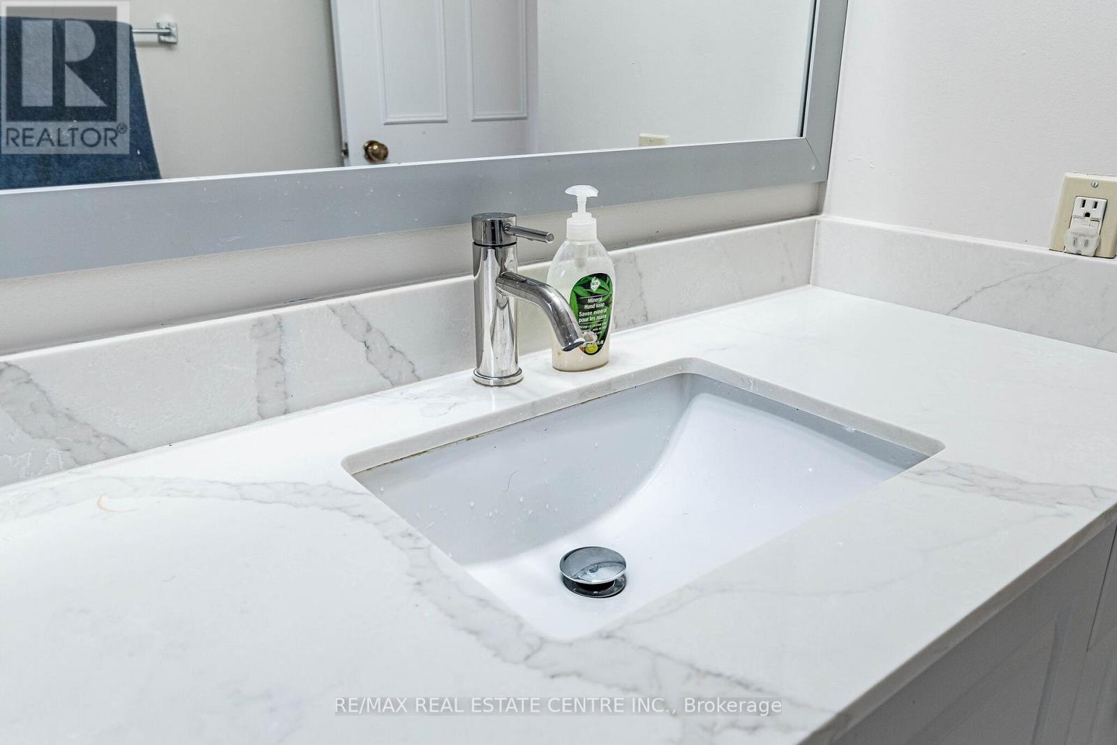 4 Howell Street, Brampton, Ontario  L6Y 3J6 - Photo 34 - W12986218