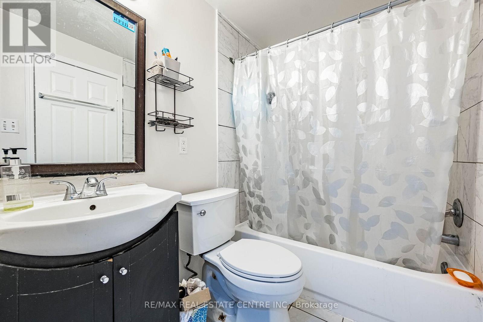 4 Howell Street, Brampton, Ontario  L6Y 3J6 - Photo 40 - W12986218