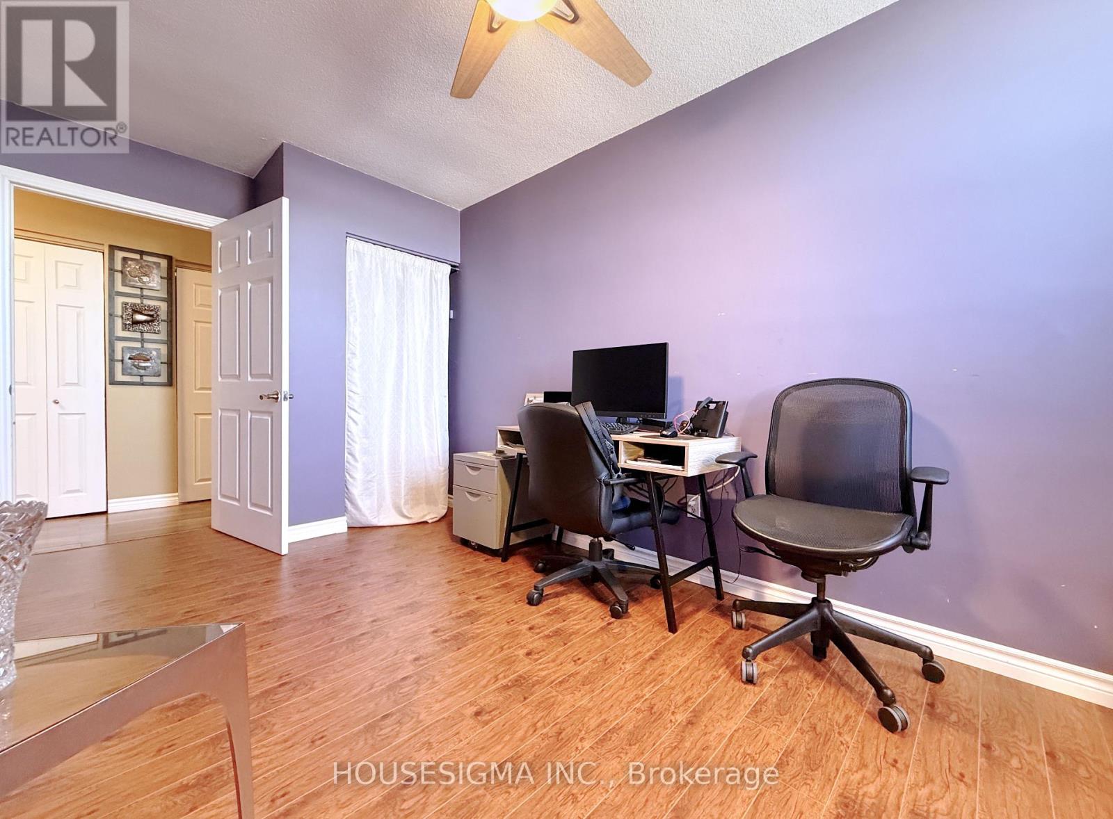 1002 - 15 Albright Road, Hamilton, Ontario  L8K 5J2 - Photo 11 - X12986224