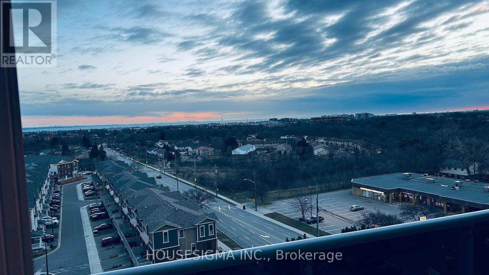 1002 - 15 Albright Road, Hamilton, Ontario  L8K 5J2 - Photo 17 - X12986224