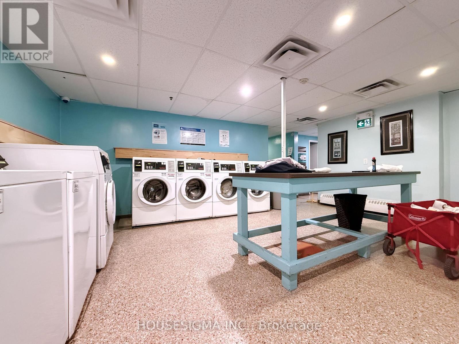 1002 - 15 Albright Road, Hamilton, Ontario  L8K 5J2 - Photo 23 - X12986224