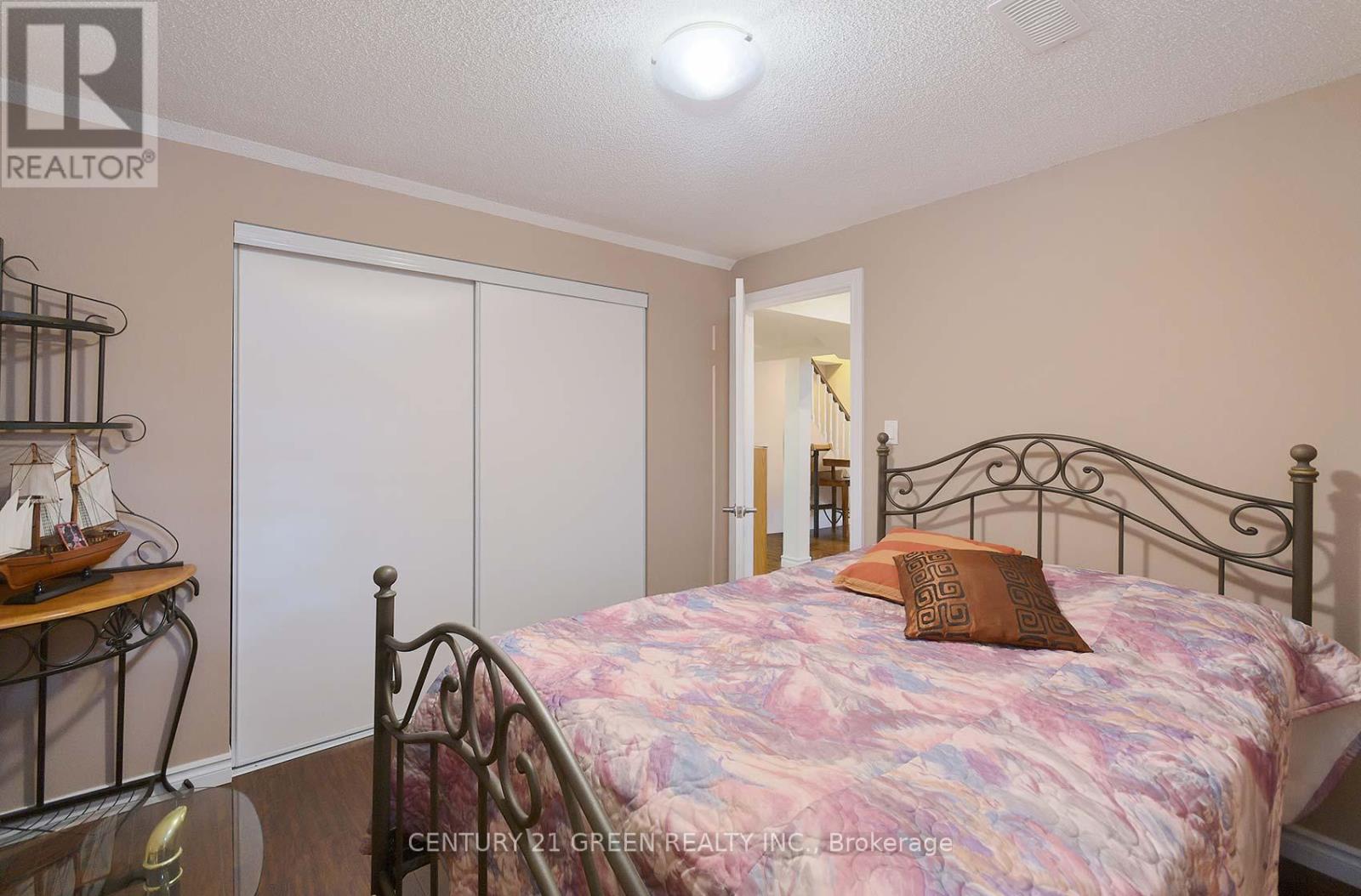 8 Lampman Drive, Toronto, Ontario  M1E 5L1 - Photo 24 - E12986252