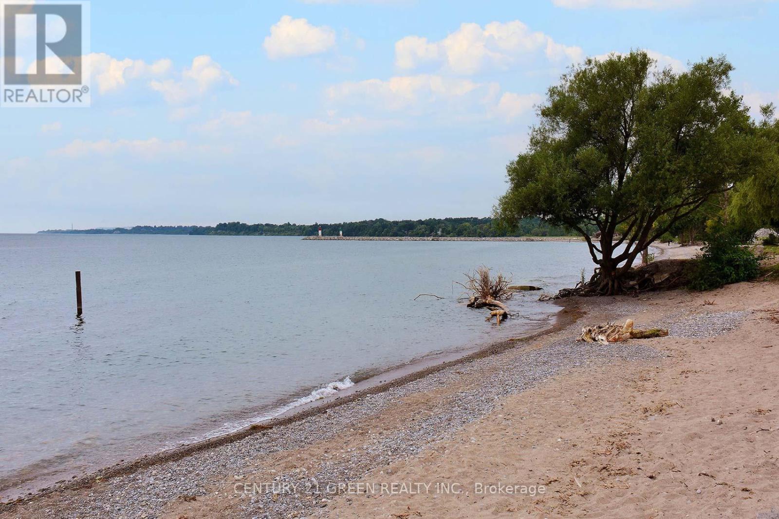 8 Lampman Drive, Toronto, Ontario  M1E 5L1 - Photo 37 - E12986252