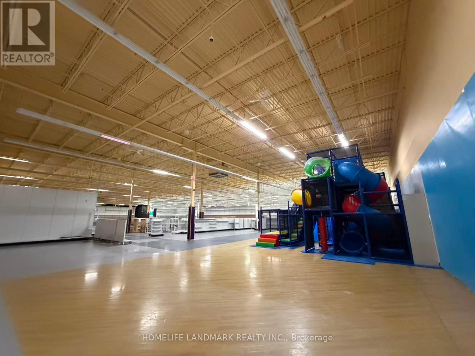 3075 Wonderland Rd S Road, London, Ontario N6L 1R4 - Photo 3 - X12962630