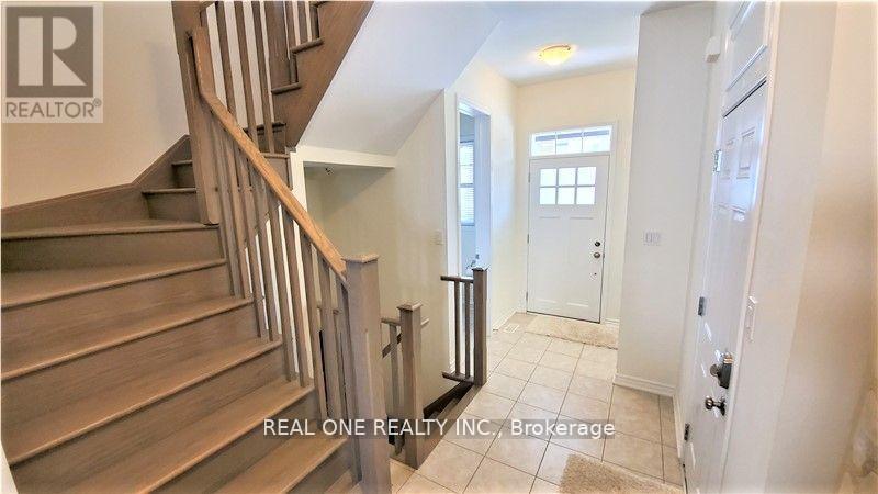 91 Orchardcroft Road, Oakville, Ontario  L6H 0M4 - Photo 10 - W12986248