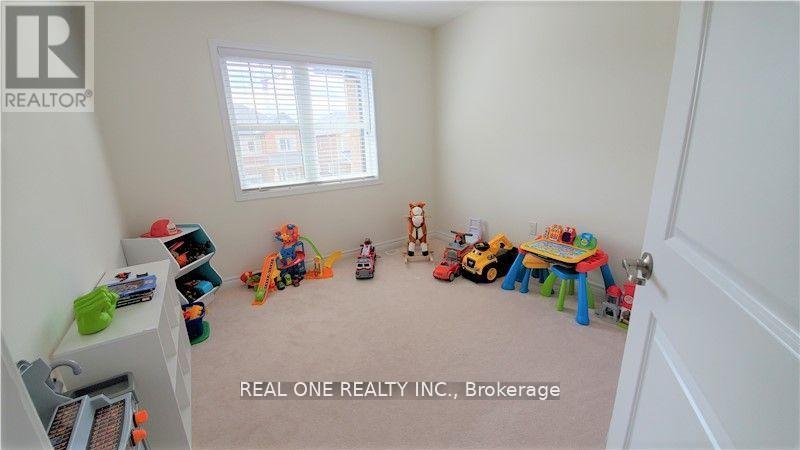 91 Orchardcroft Road, Oakville, Ontario  L6H 0M4 - Photo 14 - W12986248