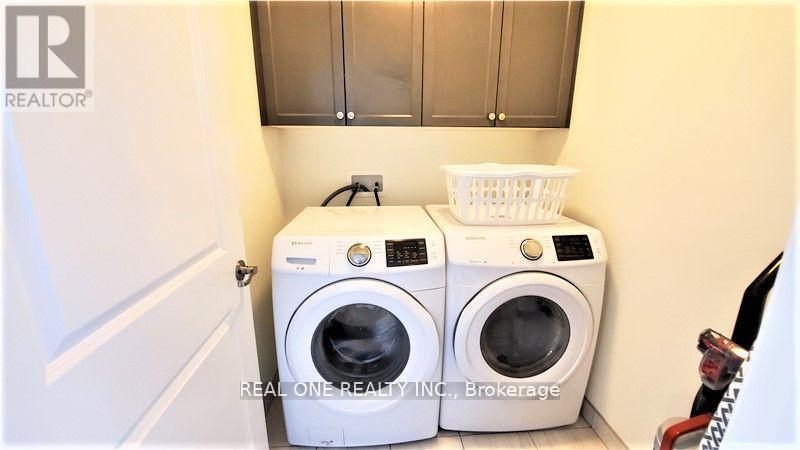 91 Orchardcroft Road, Oakville, Ontario  L6H 0M4 - Photo 15 - W12986248