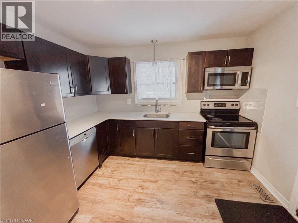 122 Weber Street S, Waterloo, Ontario N2J 2A7 - Photo 4 - 40819830