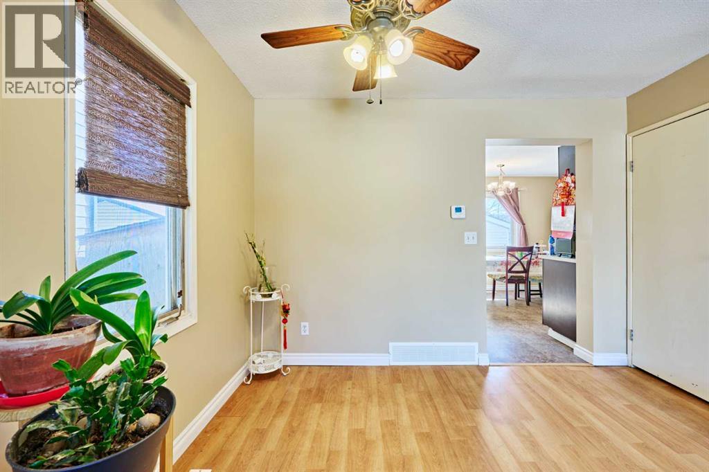 51 Sunmills Court SW, Calgary, Alberta  T2X 2R4 - Photo 8 - A2296195