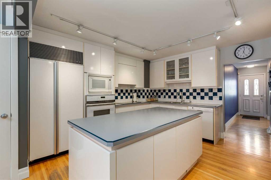 1022 30 Avenue NW, Calgary, Alberta  T2K 0A3 - Photo 8 - A2300227