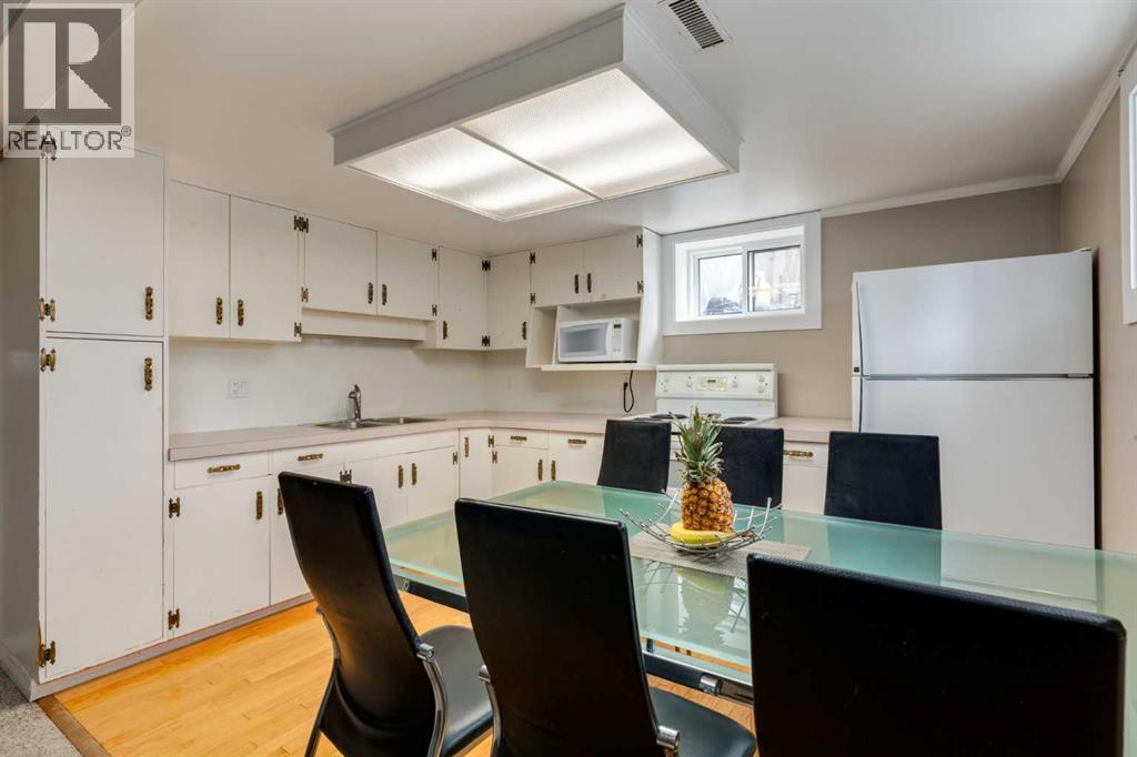 1022 30 Avenue NW, Calgary, Alberta  T2K 0A3 - Photo 25 - A2300227