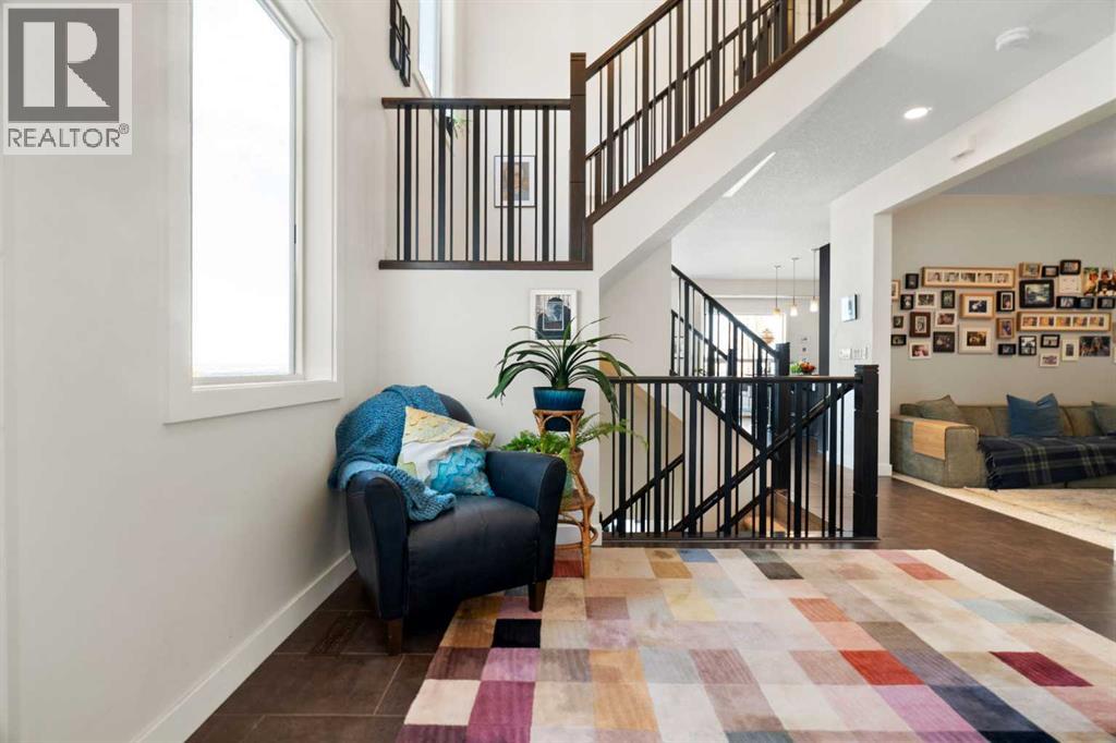 61 Cougar Ridge Cove SW, Calgary, Alberta  T3H 0S5 - Photo 4 - A2300421