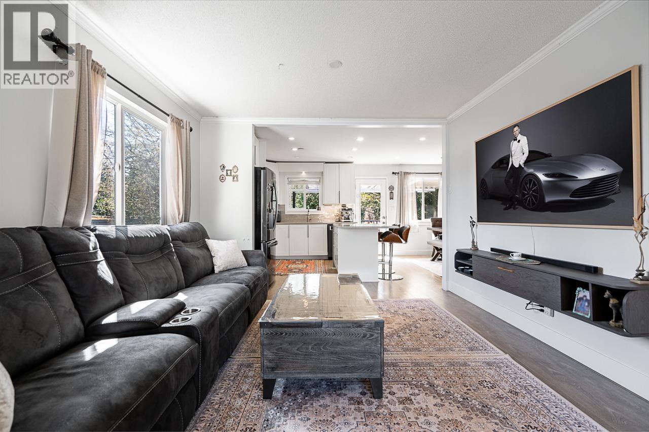 2333 Kirkstone Road, North Vancouver, British Columbia  V7J 3M1 - Photo 6 - R3109628