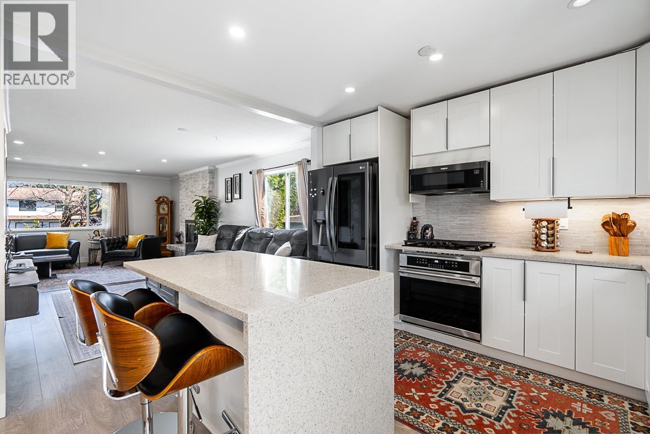 2333 Kirkstone Road, North Vancouver, British Columbia  V7J 3M1 - Photo 11 - R3109628