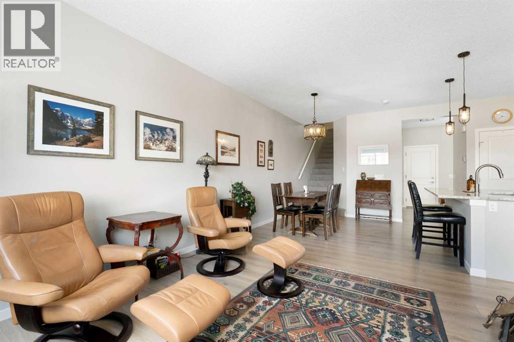 46 Emberside Place, Cochrane, Alberta  T4C 2L8 - Photo 13 - A2292717