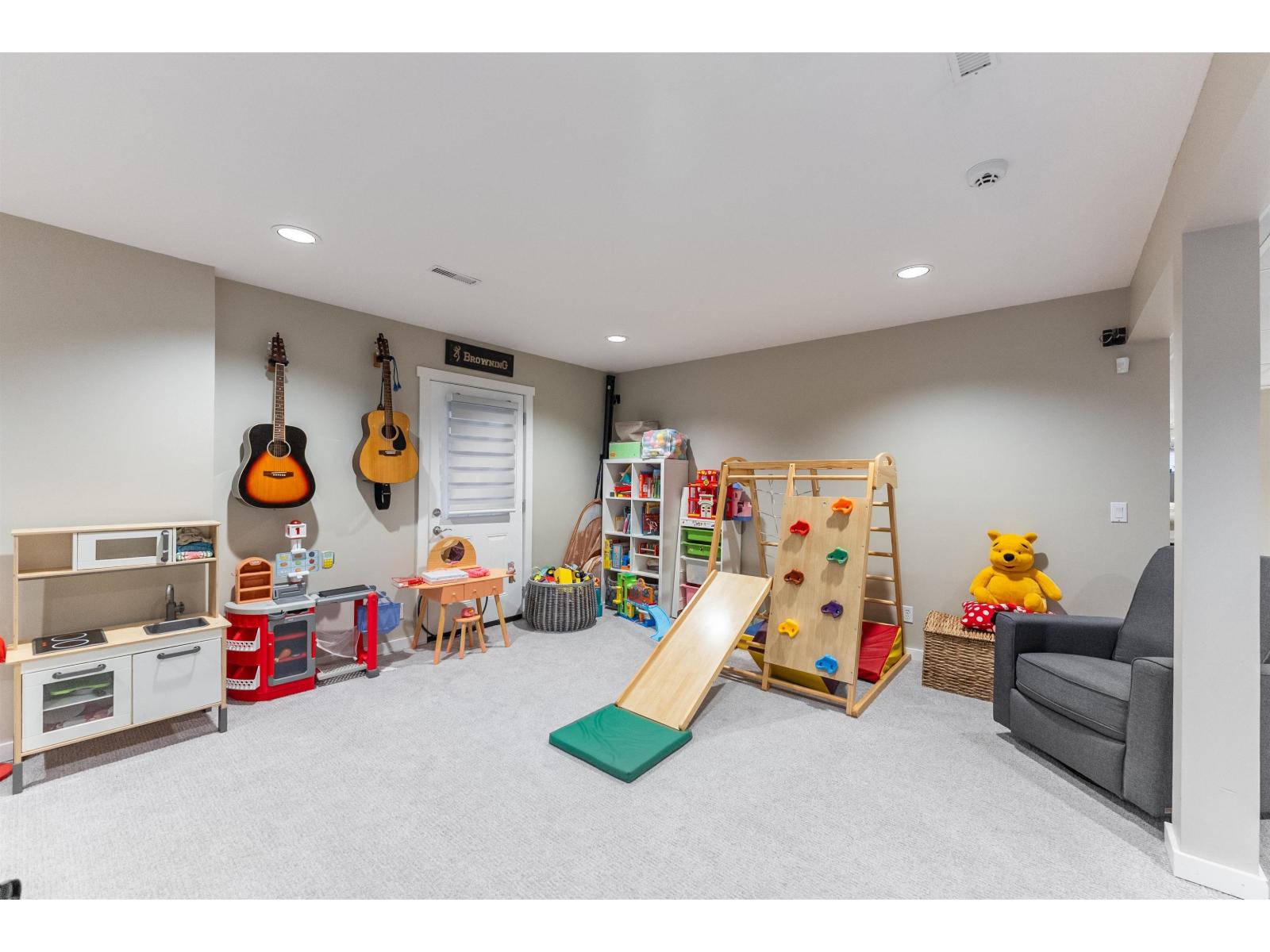 5912 190a Street, Surrey, British Columbia  V3S 7W3 - Photo 33 - R3102578