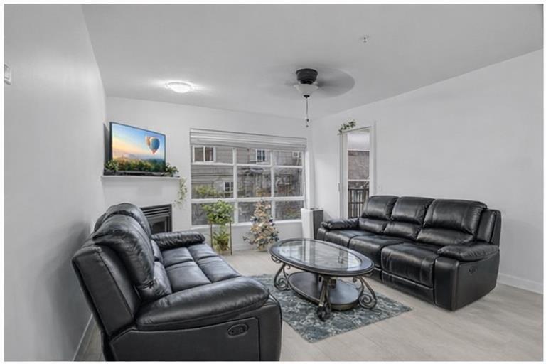 301 12083 92a Avenue, Surrey, British Columbia  V3V 8C8 - Photo 6 - R3109678