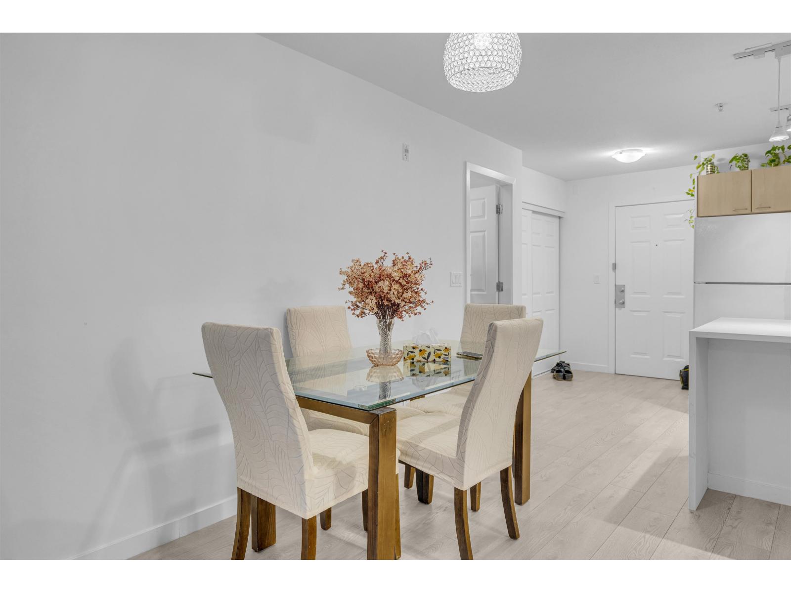 301 12083 92a Avenue, Surrey, British Columbia  V3V 8C8 - Photo 8 - R3109678