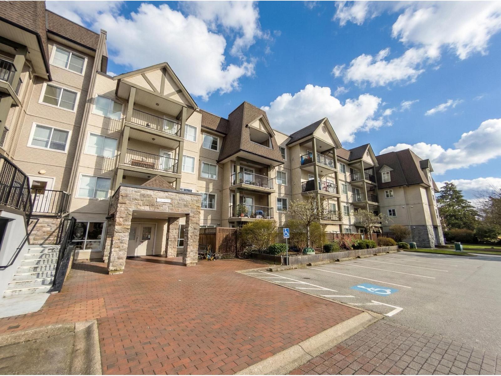 301 12083 92a Avenue, Surrey, British Columbia  V3V 8C8 - Photo 24 - R3109678