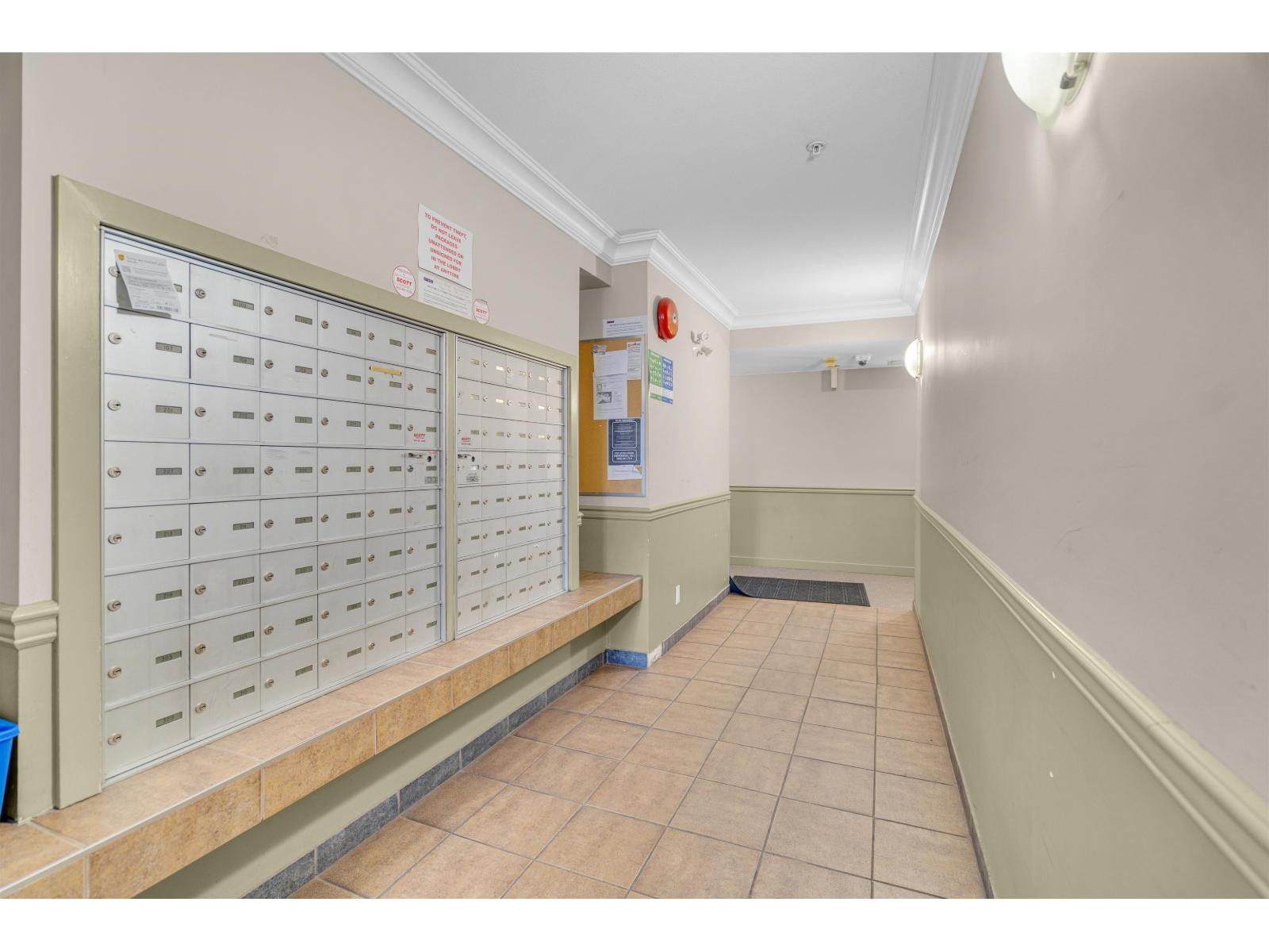 301 12083 92a Avenue, Surrey, British Columbia  V3V 8C8 - Photo 18 - R3109678