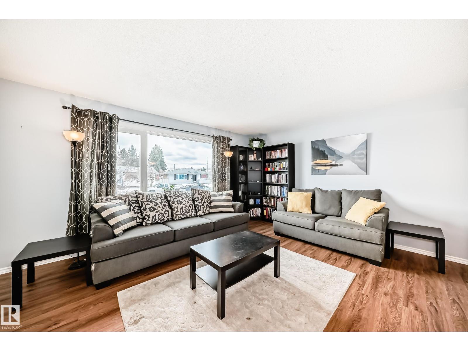 7512 136 Av Nw, Edmonton, Alberta  T5C 2K5 - Photo 4 - E4481607