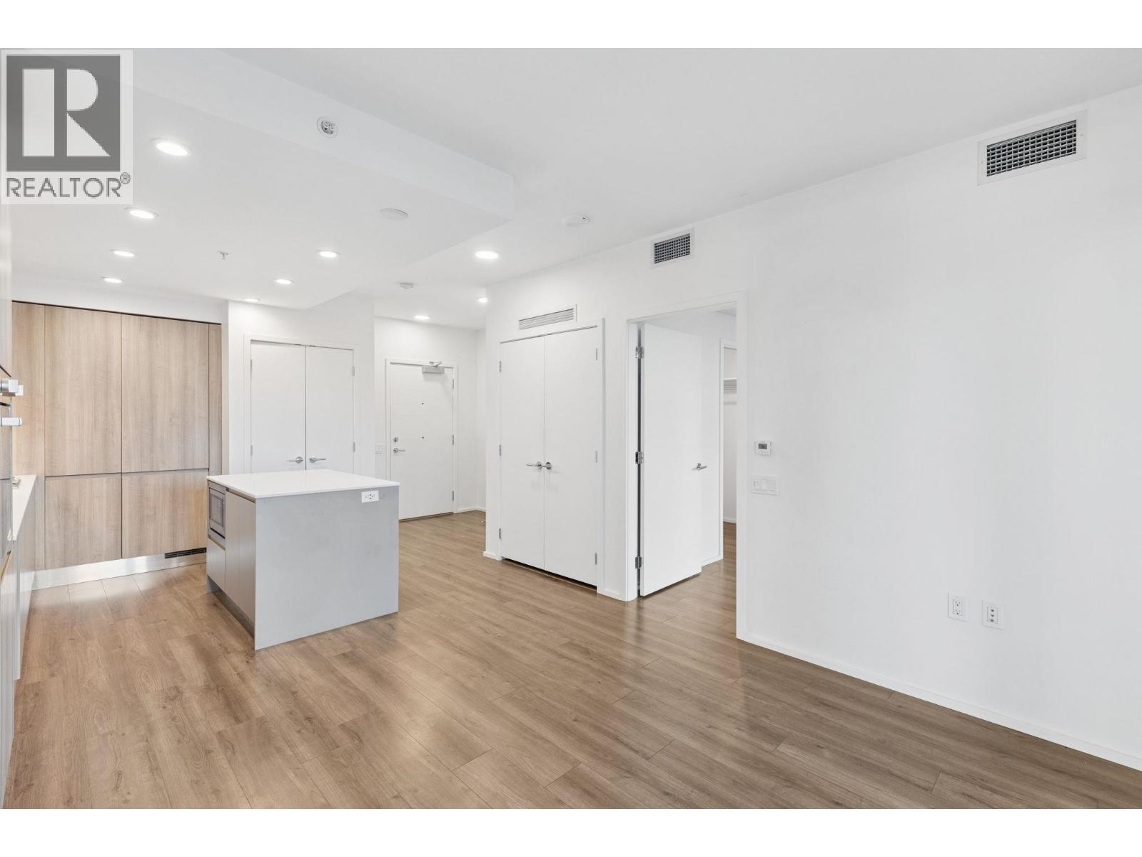 304 3809 Evergreen Place, Burnaby, British Columbia  V3J 0M1 - Photo 12 - R3095619