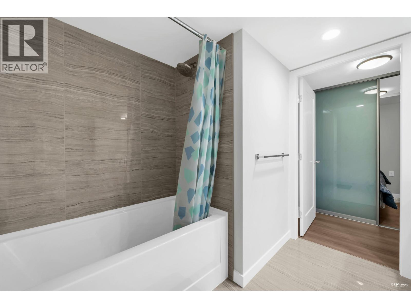 303 8699 Hazelbridge Way, Richmond, British Columbia  V6X 0T4 - Photo 14 - R3108959