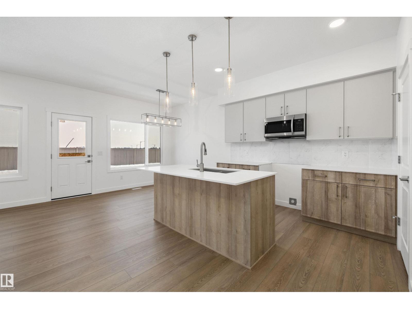 19051 20 Av Nw, Edmonton, Alberta  T6M 3E8 - Photo 9 - E4471918