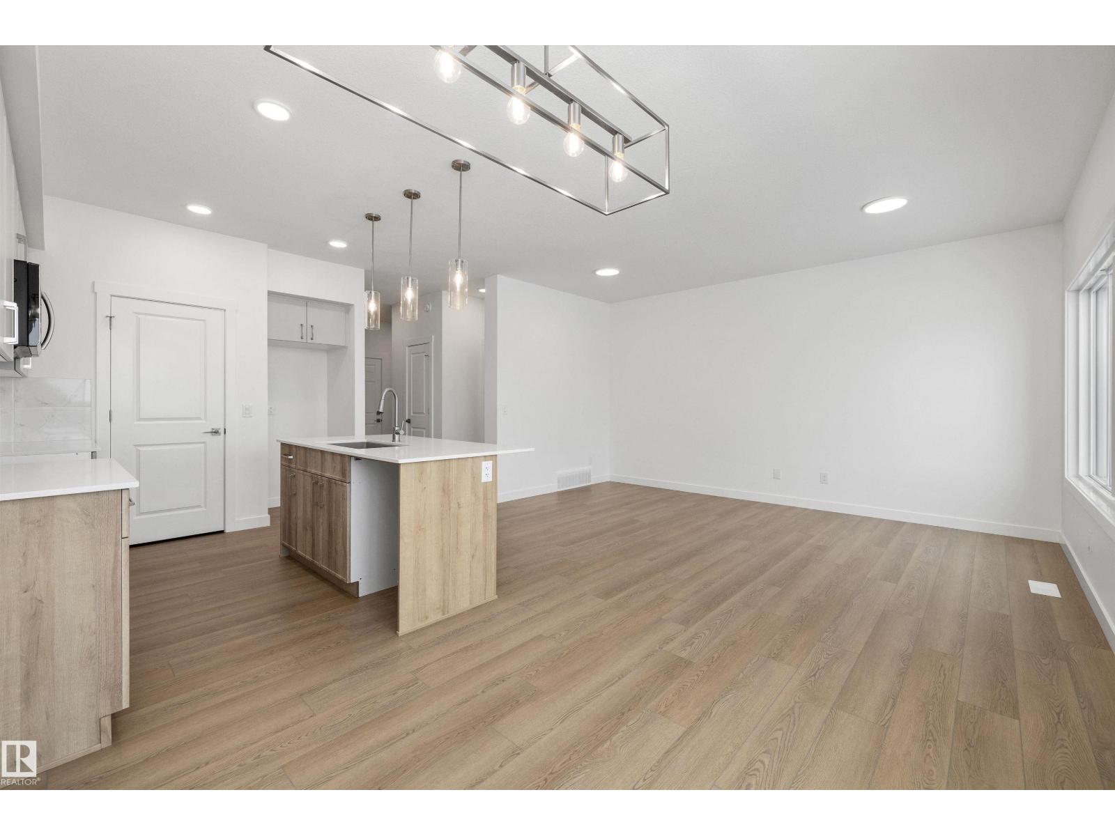 19051 20 Av Nw, Edmonton, Alberta  T6M 3E8 - Photo 15 - E4471918