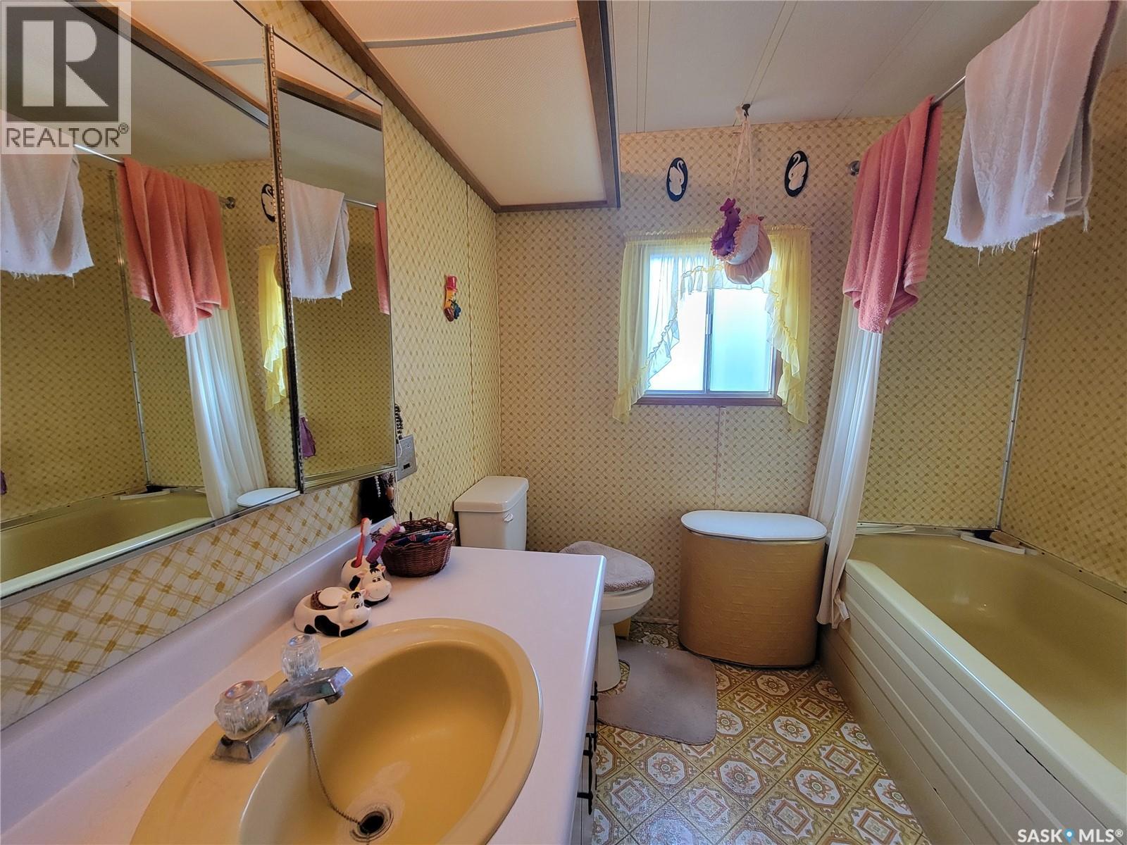 310 5th Street W, Wilkie, Saskatchewan  S0L 2C0 - Photo 15 - SK020976