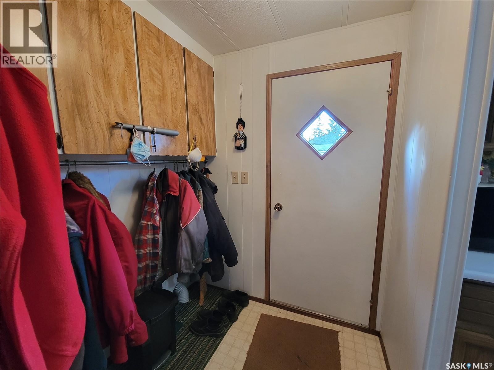 310 5th Street W, Wilkie, Saskatchewan  S0L 2C0 - Photo 22 - SK020976