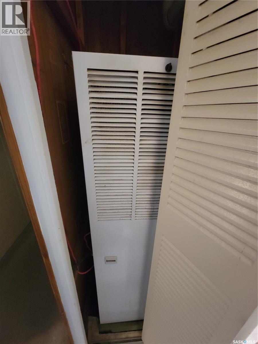 310 5th Street W, Wilkie, Saskatchewan  S0L 2C0 - Photo 25 - SK020976