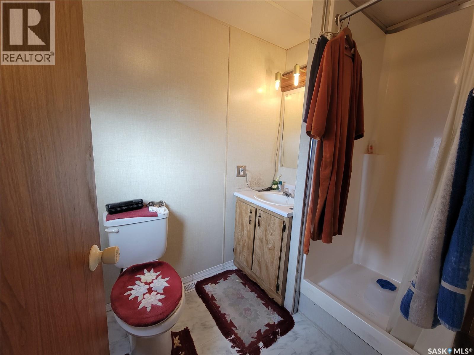 310 5th Street W, Wilkie, Saskatchewan  S0L 2C0 - Photo 17 - SK020976