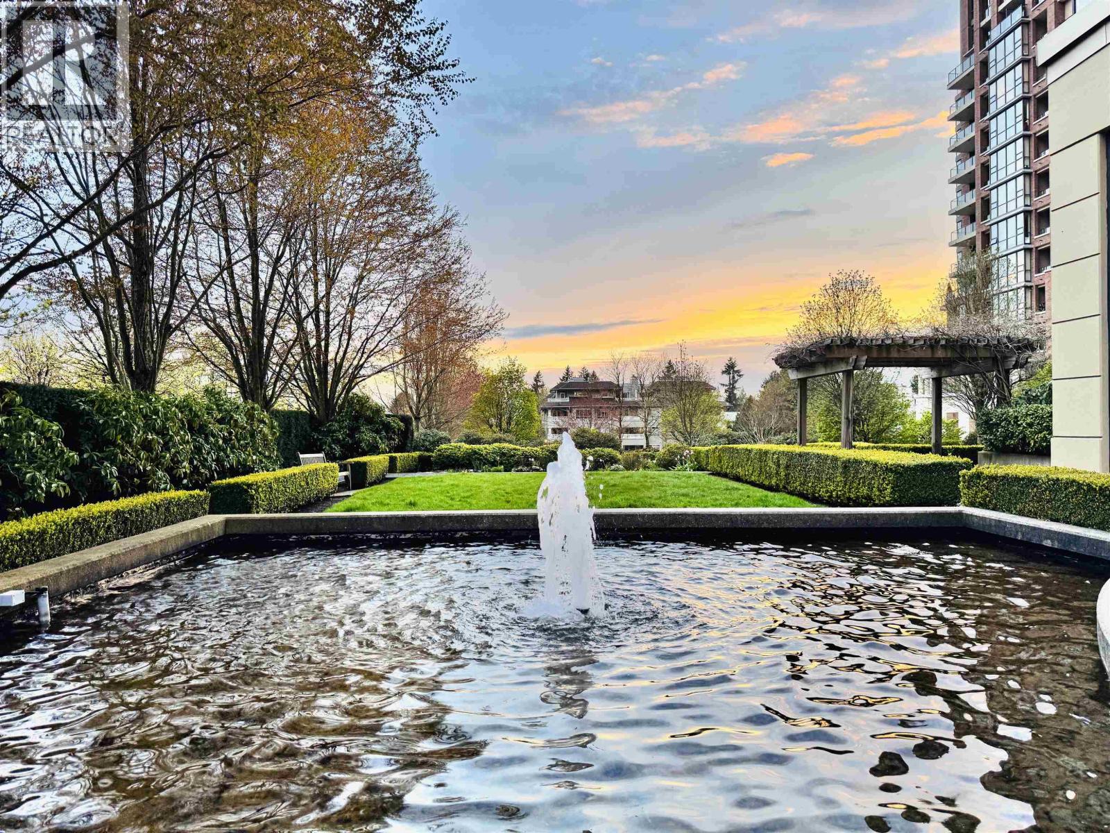 303 6833 Station Hill Drive, Burnaby, British Columbia  V3N 5E1 - Photo 2 - R3110044