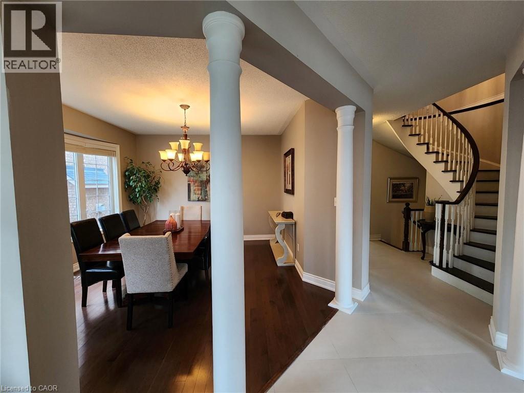 2295 Glazebrook Circle, Oakville, Ontario  L6M 5B5 - Photo 2 - 40815726