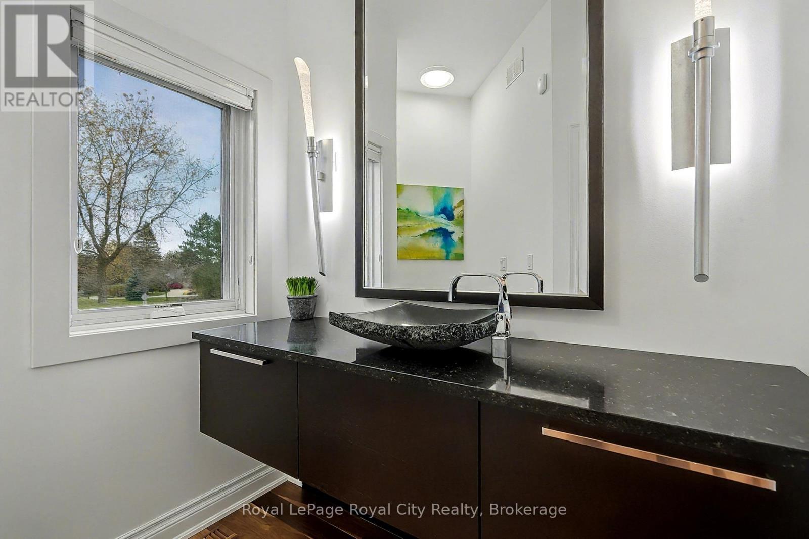 20 Fox Run Drive, Puslinch, Ontario  N0B 2J0 - Photo 11 - X12968154