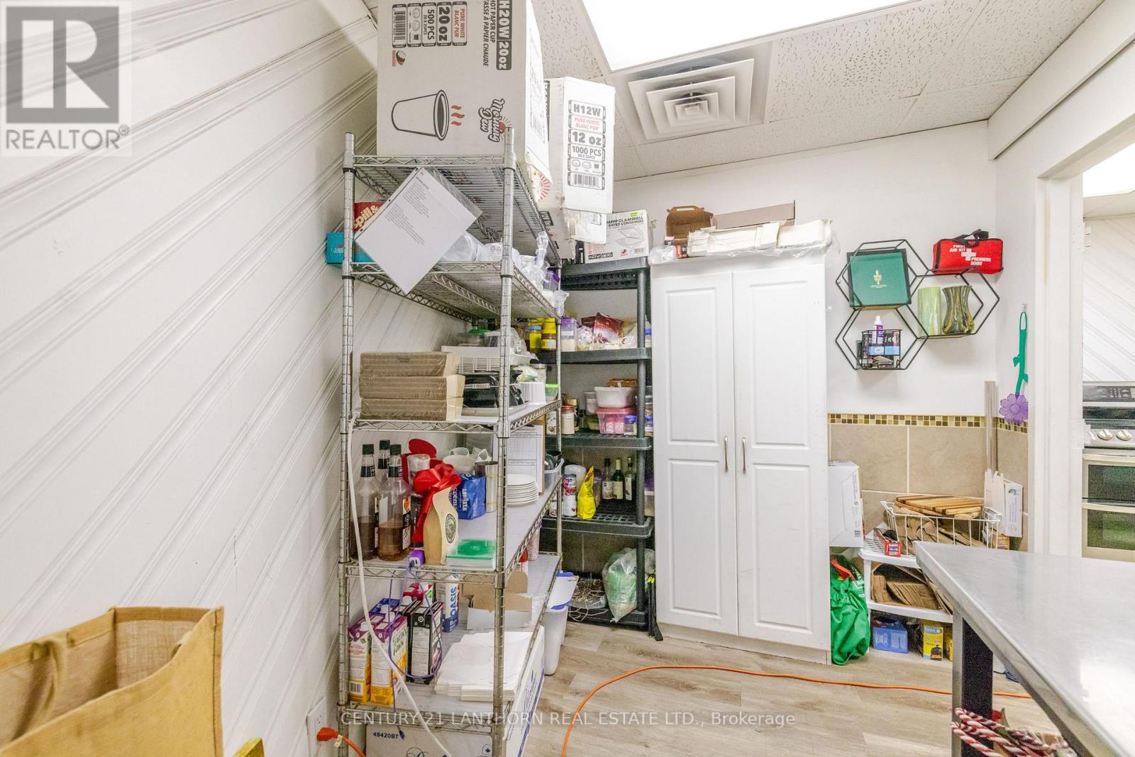 56a Quinte Street, Quinte West, Ontario  K8V 3S9 - Photo 23 - X12977692