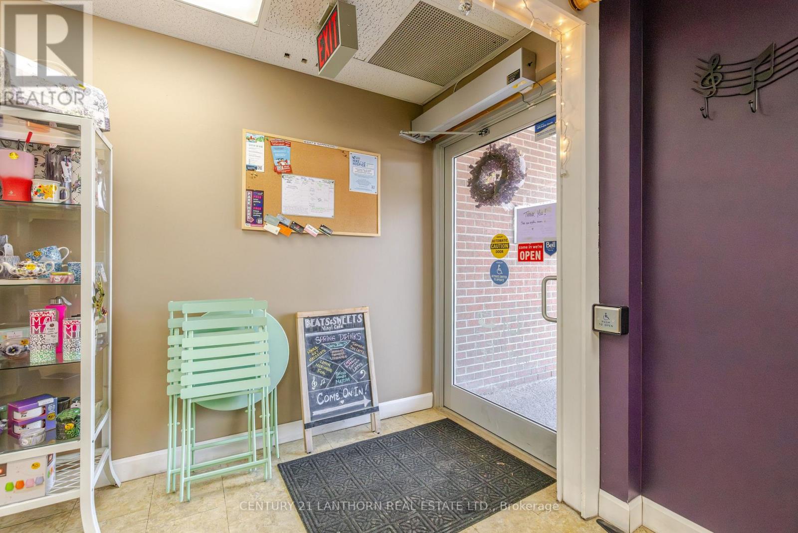 56a Quinte Street, Quinte West, Ontario  K8V 3S9 - Photo 3 - X12977692