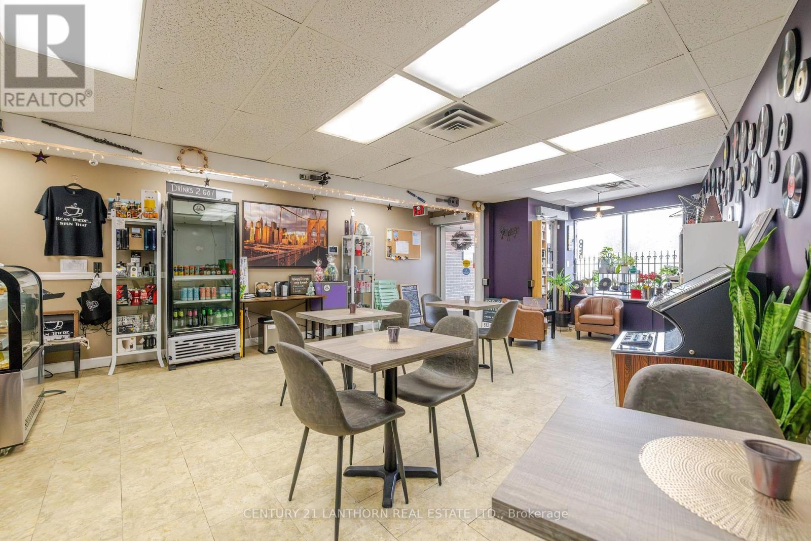 56a Quinte Street, Quinte West, Ontario  K8V 3S9 - Photo 9 - X12977692