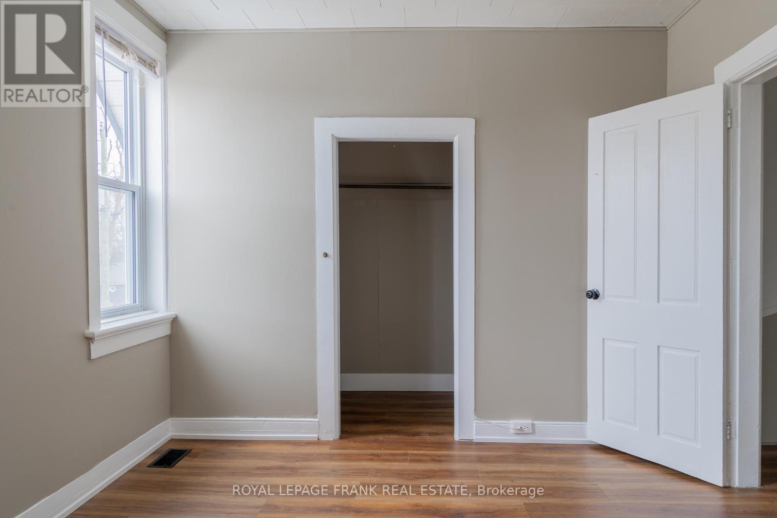 Upper - 39 Glenelg Street E, Kawartha Lakes, Ontario  K9V 1Y9 - Photo 12 - X12982398