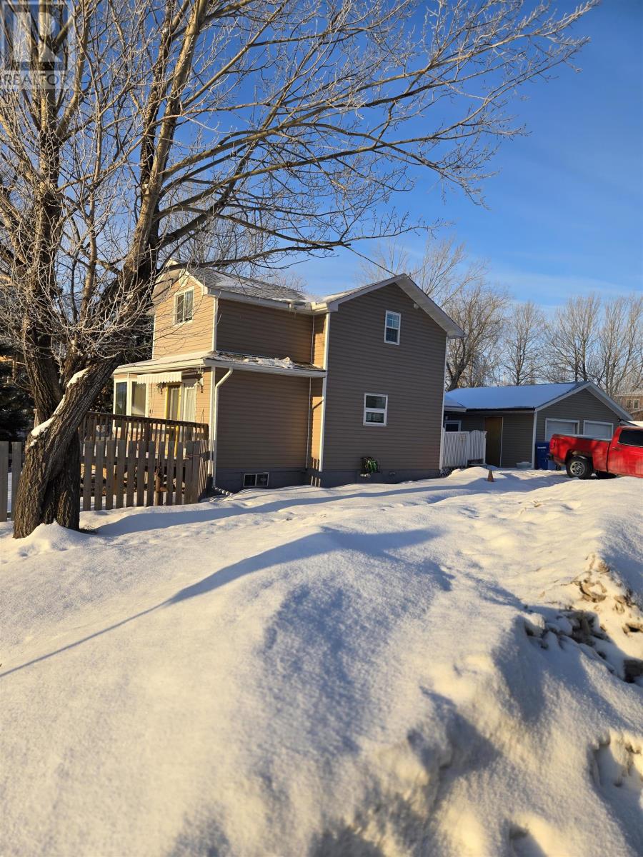 1 Gerald St, Kenora, Ontario  P9N 4H9 - Photo 2 - TB2600593