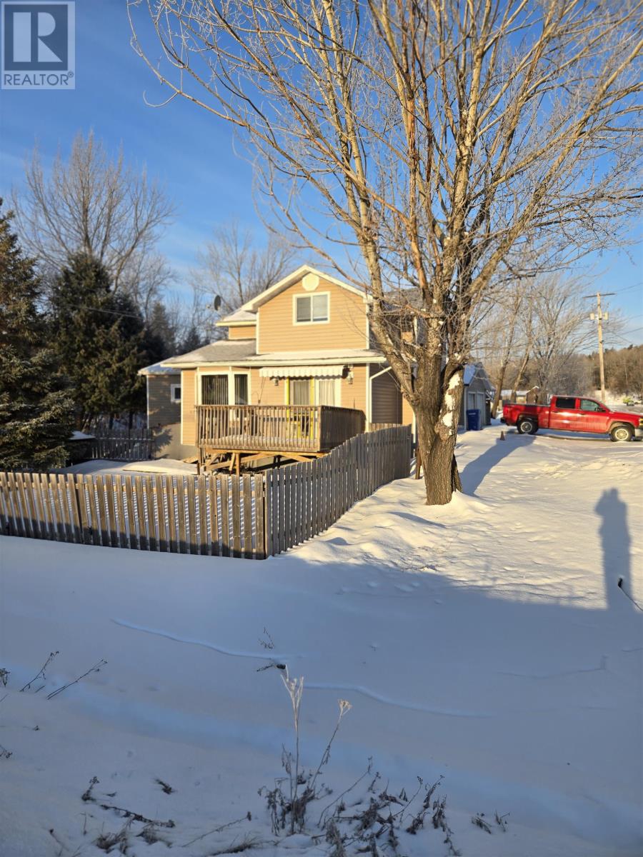 1 Gerald St, Kenora, Ontario  P9N 4H9 - Photo 3 - TB2600593