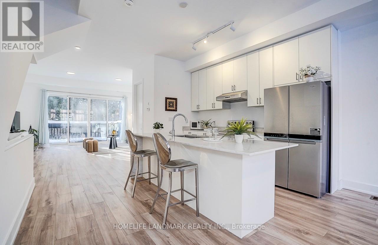 27 Chestnut Court, Aurora, Ontario  L4G 4A4 - Photo 15 - N12983030