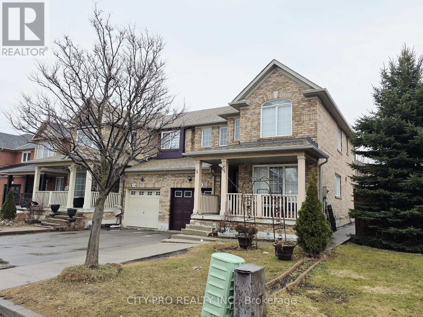 69 Mainland Crescent, Vaughan, Ontario  L6A 3G4 - Photo 2 - N12986130